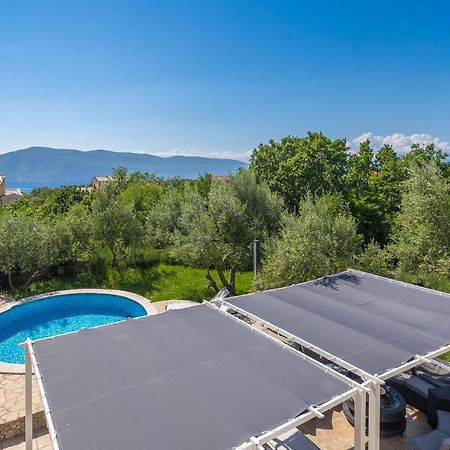 Holiday Home Olive Garden Brzac 외부 사진