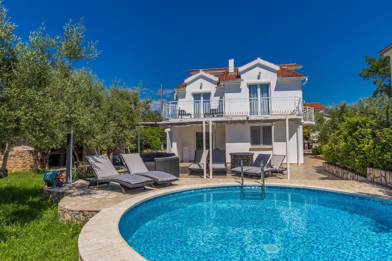 Holiday Home Olive Garden Brzac 외부 사진