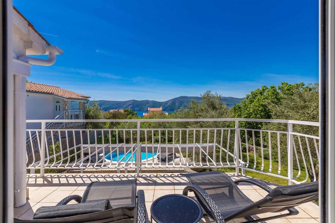 Holiday Home Olive Garden Brzac 외부 사진